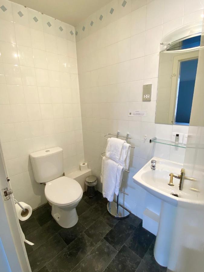 The County Hotel - Self Check-In, Ultra Fast Wi-Fi, Free Parking, Central Location Selkirk Luaran gambar
