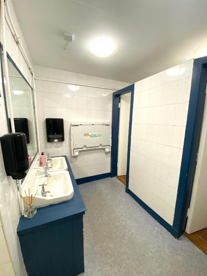 The County Hotel - Self Check-In, Ultra Fast Wi-Fi, Free Parking, Central Location Selkirk Luaran gambar