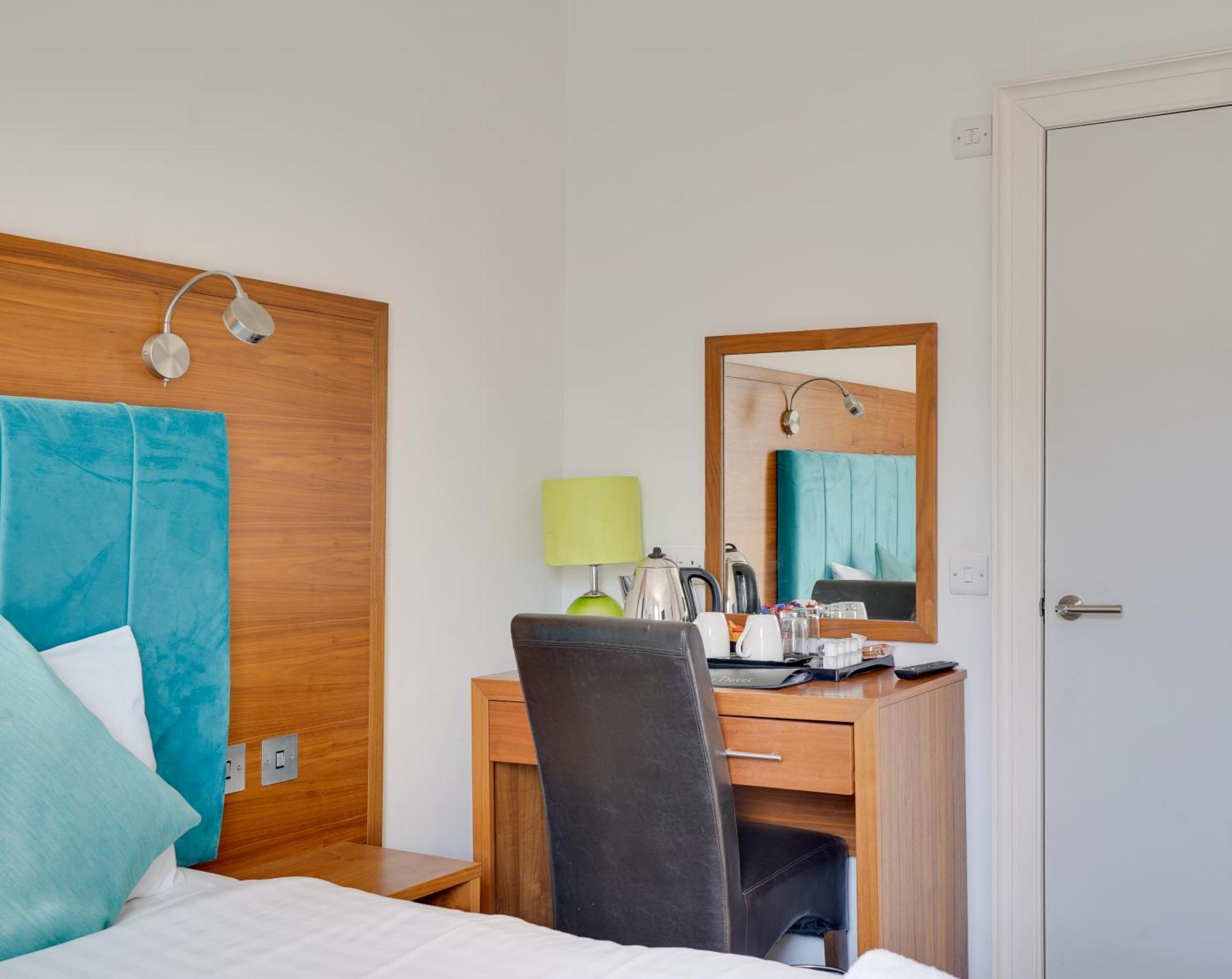 The County Hotel - Self Check-In, Ultra Fast Wi-Fi, Free Parking, Central Location Selkirk Luaran gambar