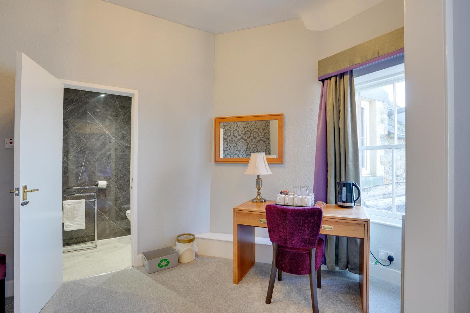 The County Hotel - Self Check-In, Ultra Fast Wi-Fi, Free Parking, Central Location Selkirk Luaran gambar