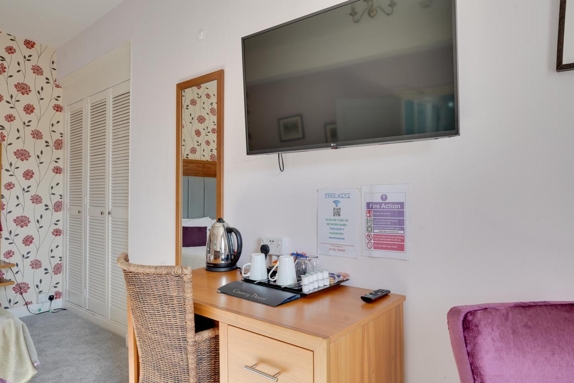 The County Hotel - Self Check-In, Ultra Fast Wi-Fi, Free Parking, Central Location Selkirk Luaran gambar