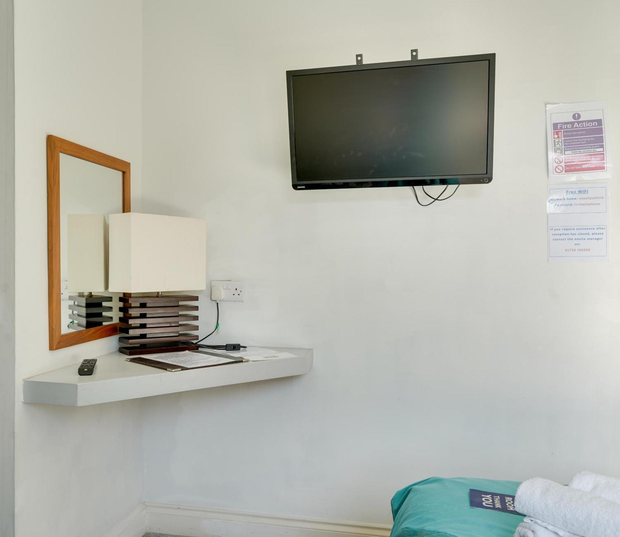 The County Hotel - Self Check-In, Ultra Fast Wi-Fi, Free Parking, Central Location Selkirk Luaran gambar