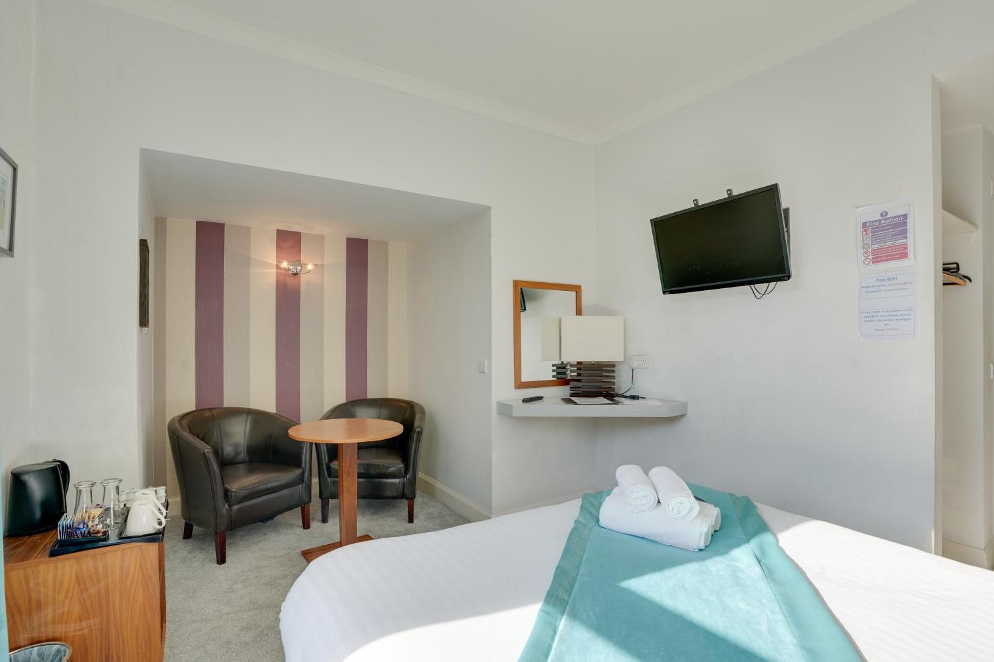 The County Hotel - Self Check-In, Ultra Fast Wi-Fi, Free Parking, Central Location Selkirk Luaran gambar
